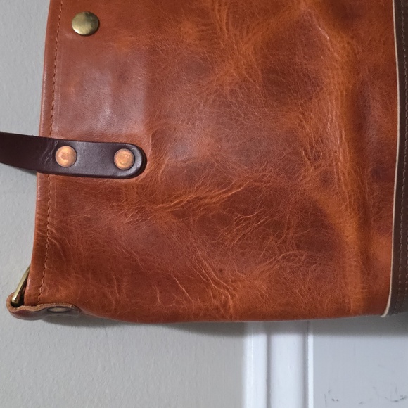 KMM & Co Genuine Leather Chestnut Derby and Harvest Buccaneer Mini Panel.Tote - Picture 3 of 12